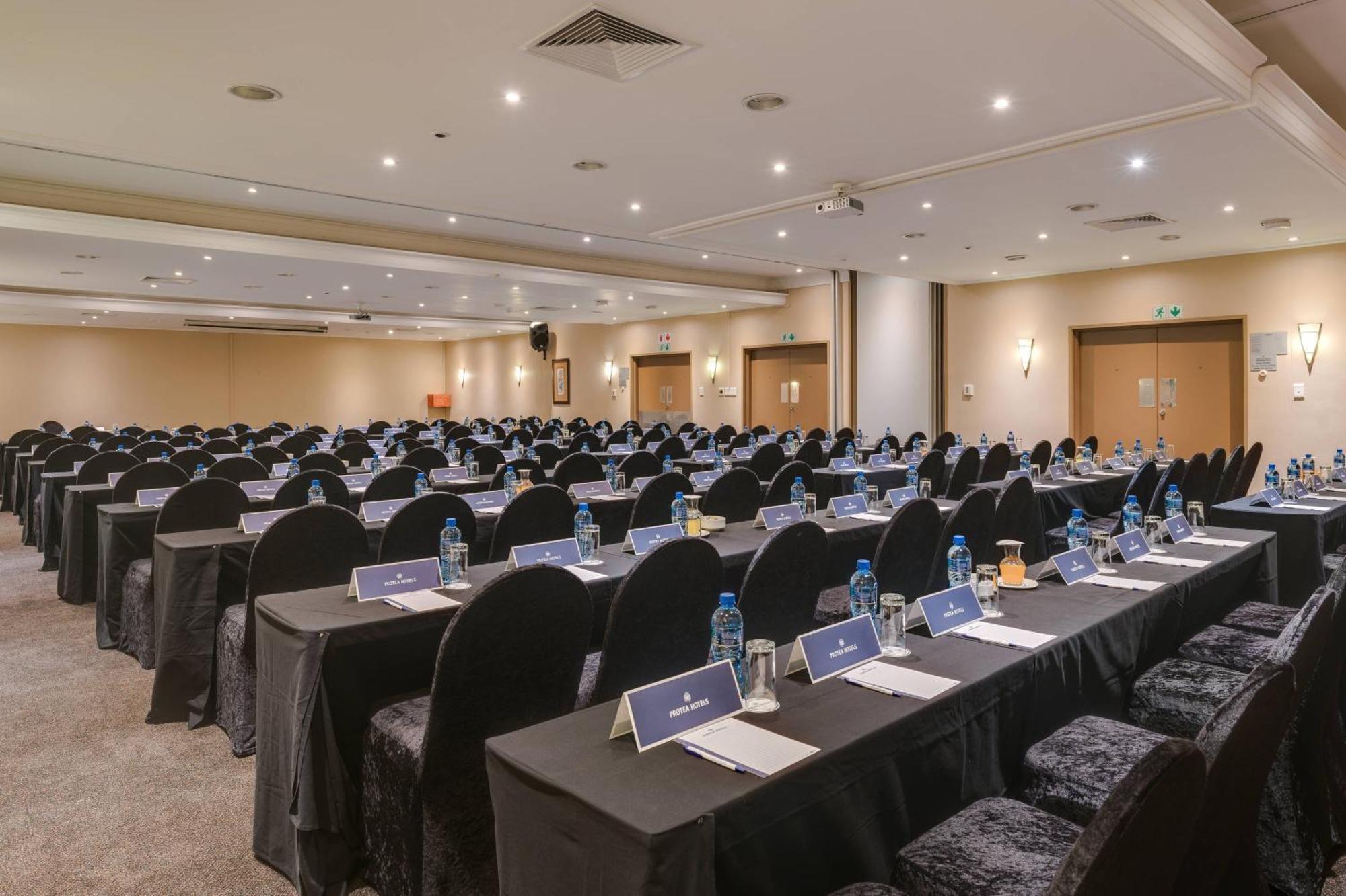 Protea Hotel By Marriott Karridene Beach Amanzimtoti Exteriér fotografie